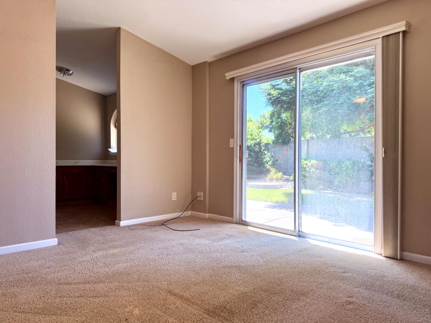 Detail Gallery Image 30 of 46 For 5271 Barbados Cir, Stockton,  CA 95210 - 4 Beds | 2 Baths