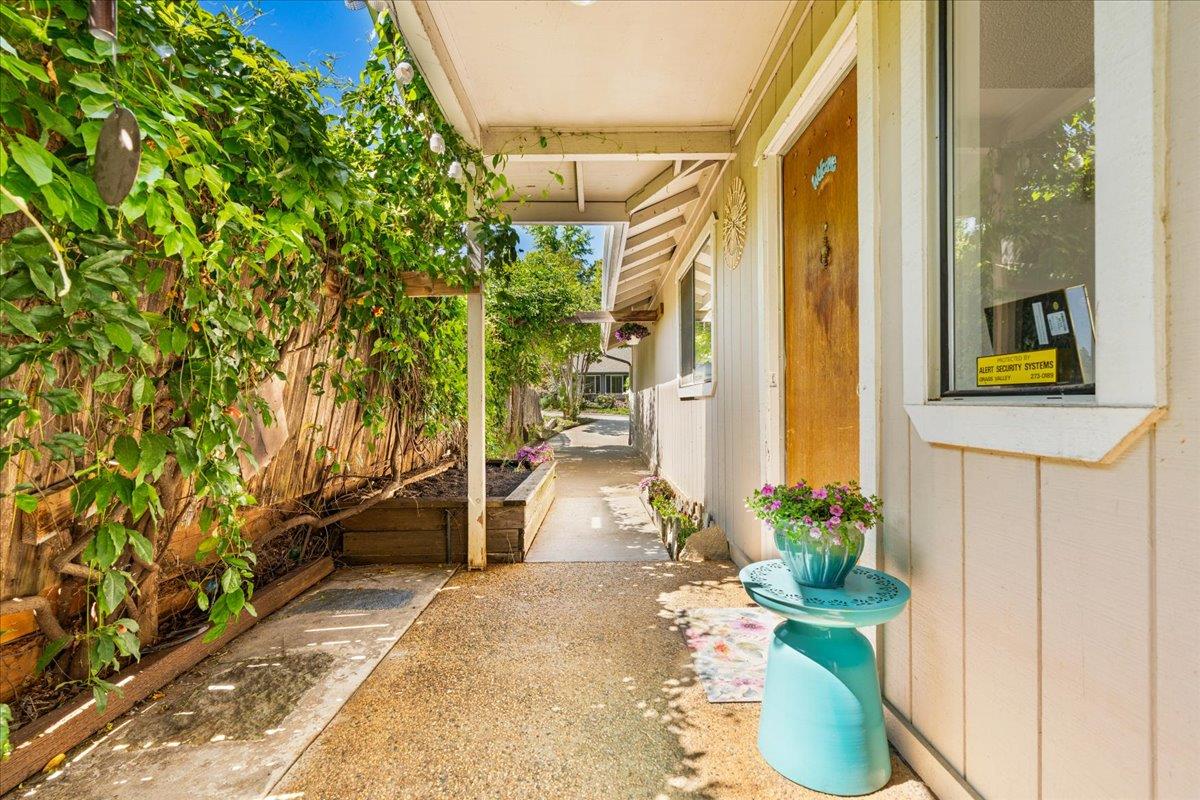 Detail Gallery Image 27 of 40 For 428 Lamarque Ct, Grass Valley,  CA 95945 - 3 Beds | 1 Baths
