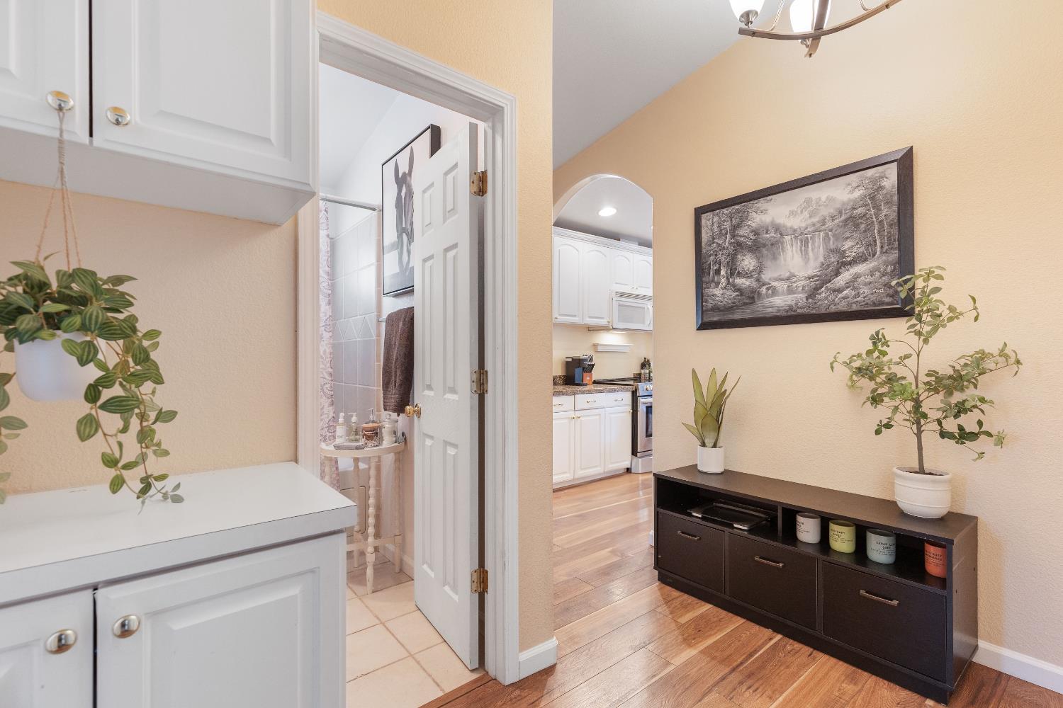 Detail Gallery Image 15 of 31 For 5001 Boyd Dr, Carmichael,  CA 95608 - 3 Beds | 2 Baths