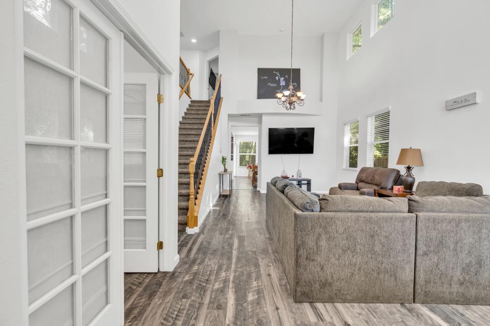 Detail Gallery Image 8 of 43 For 5623 Melones Way, Stockton,  CA 95219 - 3 Beds | 3 Baths
