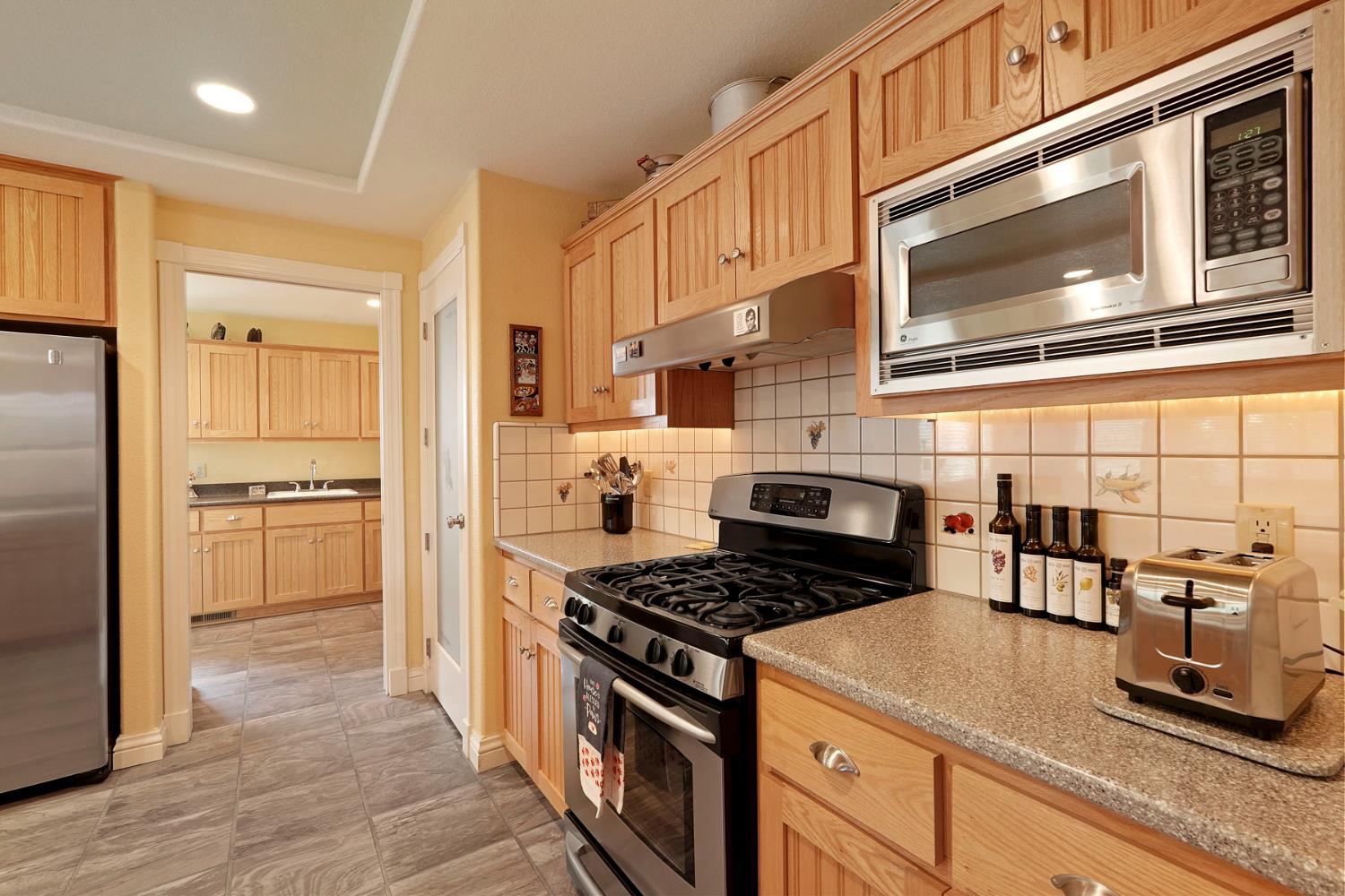 Detail Gallery Image 16 of 65 For 658 Live Oak Dr, Angels Camp,  CA 95222 - 3 Beds | 2/1 Baths