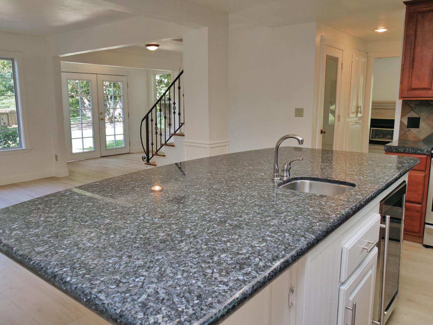 Detail Gallery Image 11 of 77 For 3710 Clover Valley Rd, Rocklin,  CA 95677 - 4 Beds | 3/1 Baths