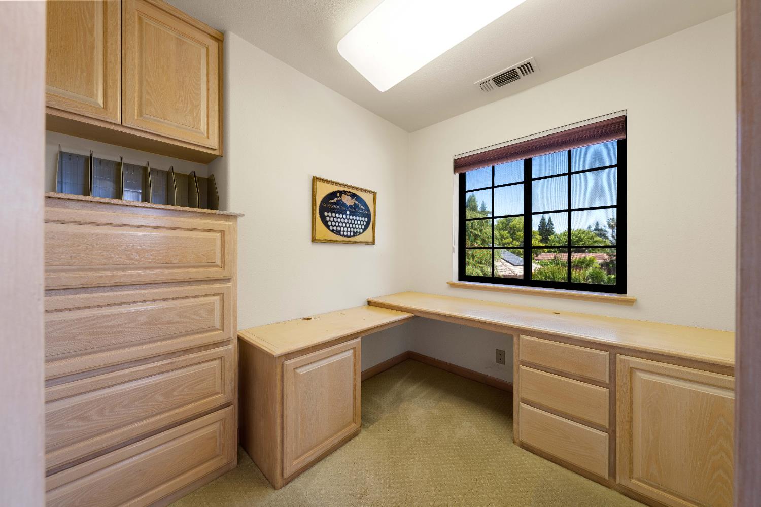 Detail Gallery Image 37 of 95 For 3004 Root Ave, Carmichael,  CA 95608 - 5 Beds | 4/2 Baths