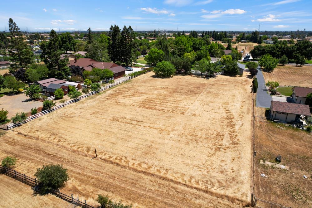 Detail Gallery Image 69 of 69 For 8744 Rubia Dr, Elk Grove,  CA 95624 - 3 Beds | 2/1 Baths