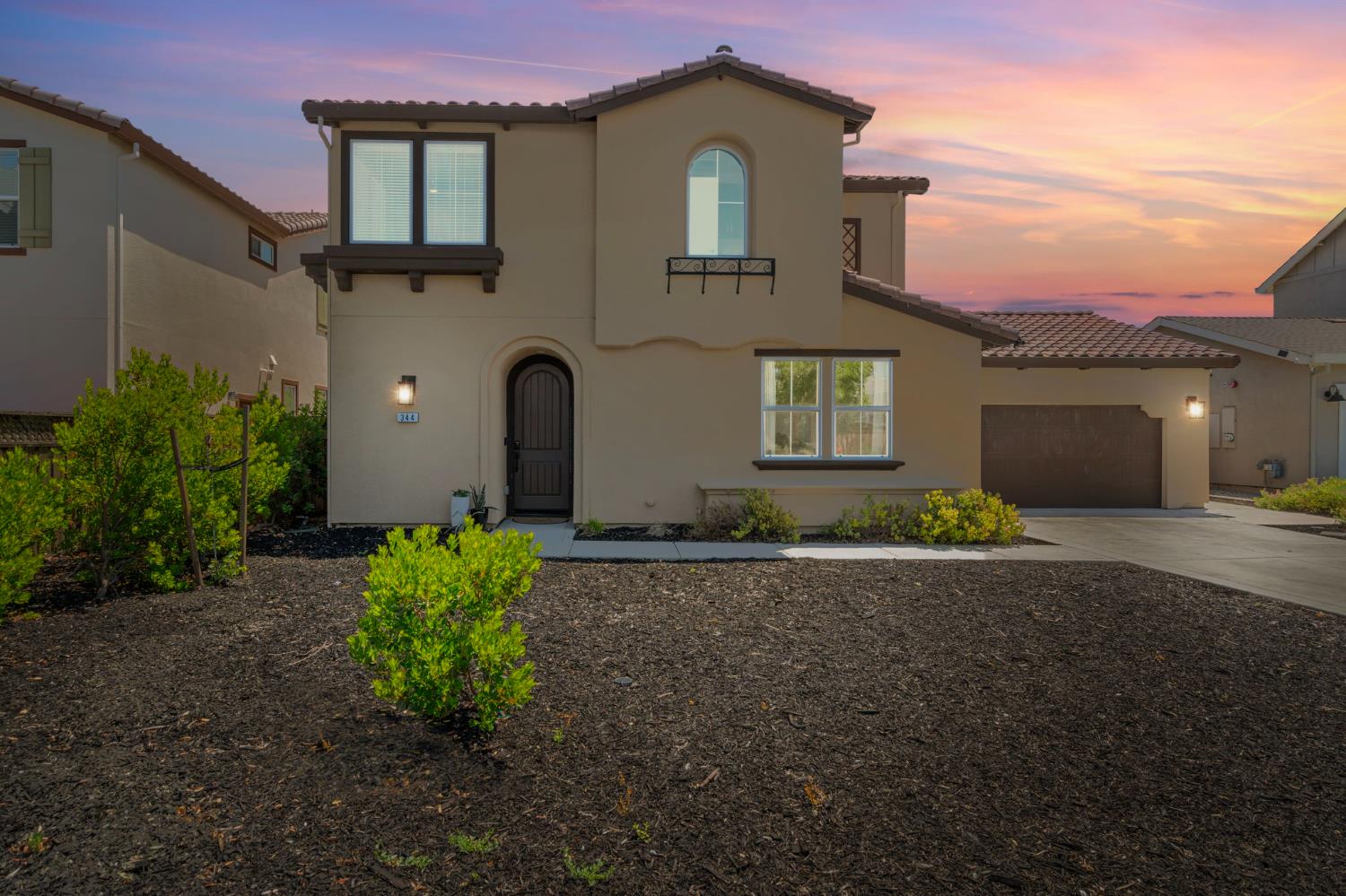 Detail Gallery Image 4 of 57 For 344 W Hopkins Ct, Mountain House,  CA 95391 - 4 Beds | 3 Baths