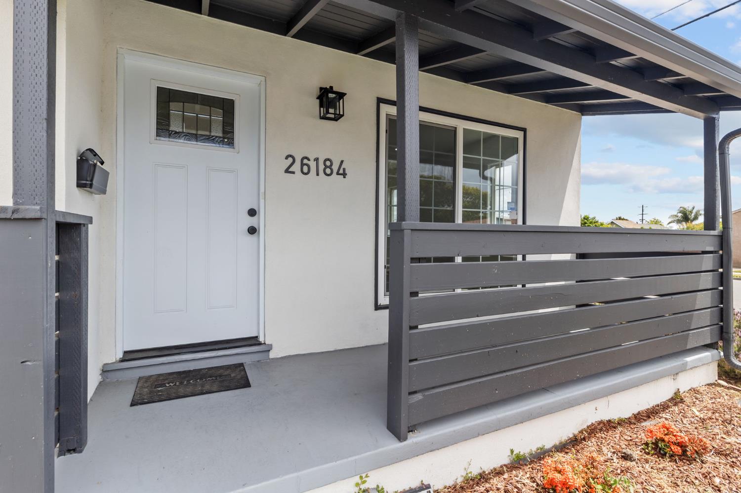 Detail Gallery Image 4 of 30 For 26184 Stanwood Ave, Hayward,  CA 94544 - 3 Beds | 2 Baths
