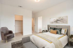 Detail Gallery Image 11 of 42 For 6093 Bridgecross Dr, Sacramento,  CA 95835 - 3 Beds | 2/1 Baths