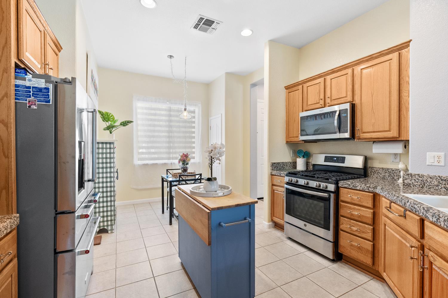 Detail Gallery Image 26 of 65 For 9501 Misty Cove Ln, Elk Grove,  CA 95758 - 2 Beds | 2 Baths