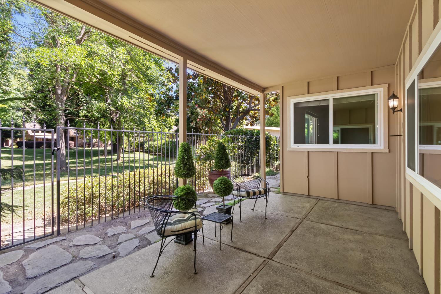 Detail Gallery Image 33 of 48 For 815 Commons Dr, Sacramento,  CA 95825 - 2 Beds | 2 Baths