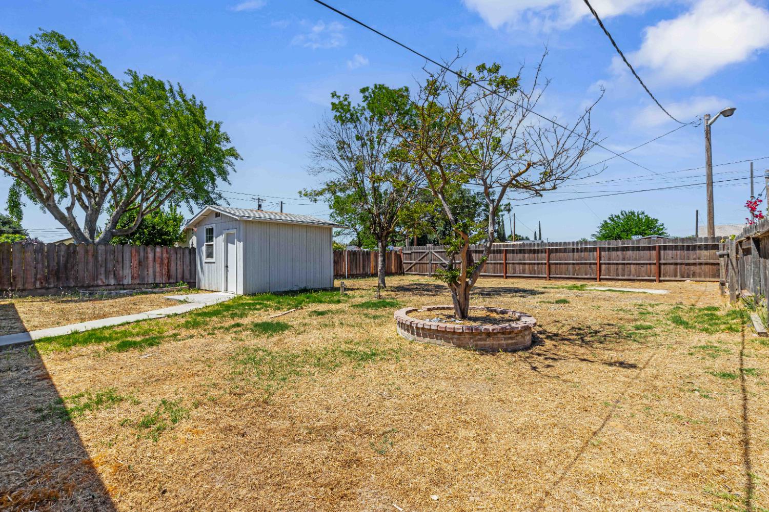 Detail Gallery Image 31 of 40 For 1705 Lois Way, Ceres,  CA 95307 - 3 Beds | 2 Baths
