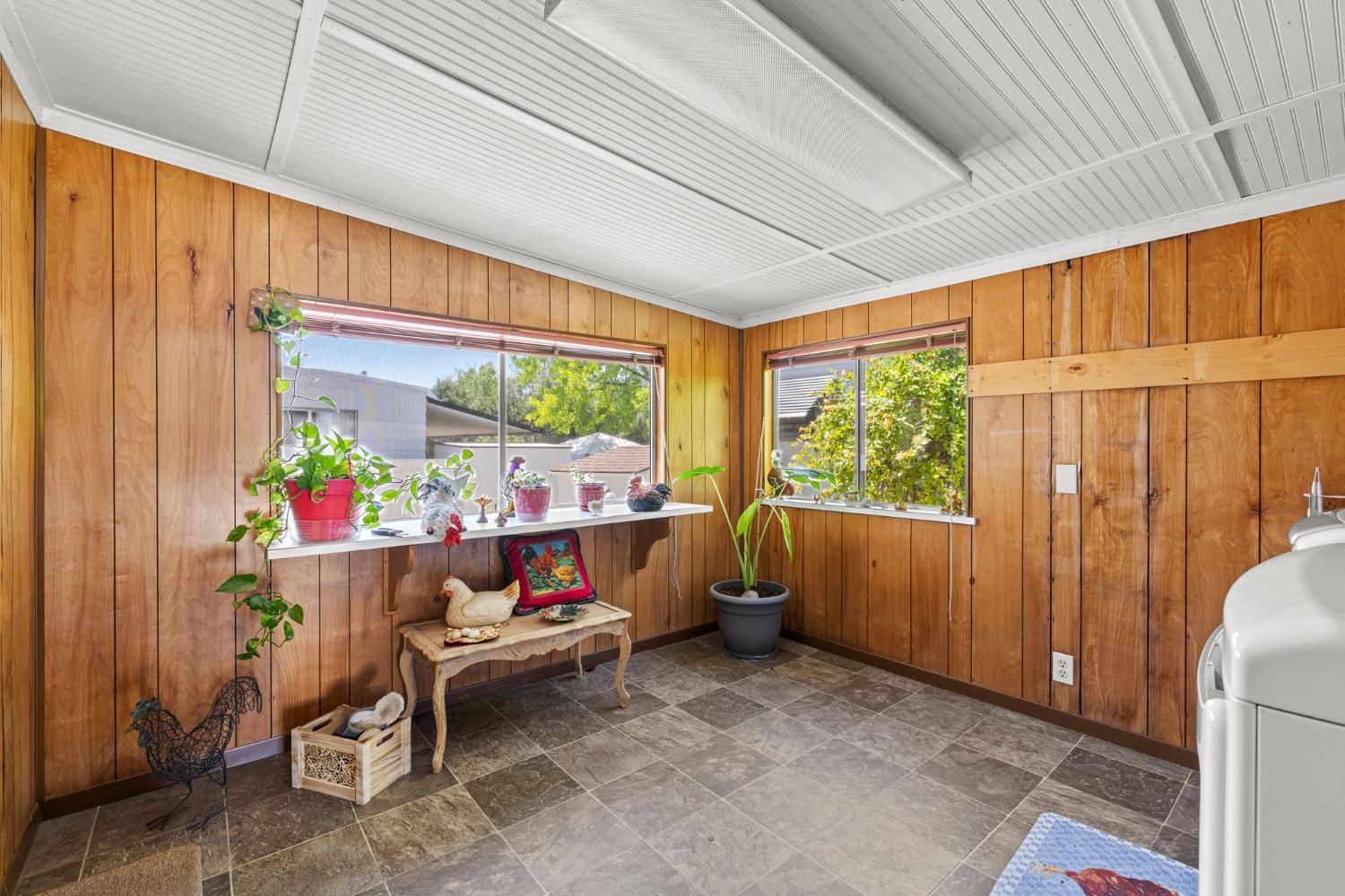 Detail Gallery Image 17 of 27 For 2540 Grass Valley Hwy 105, Auburn,  CA 95603 - 2 Beds | 1 Baths