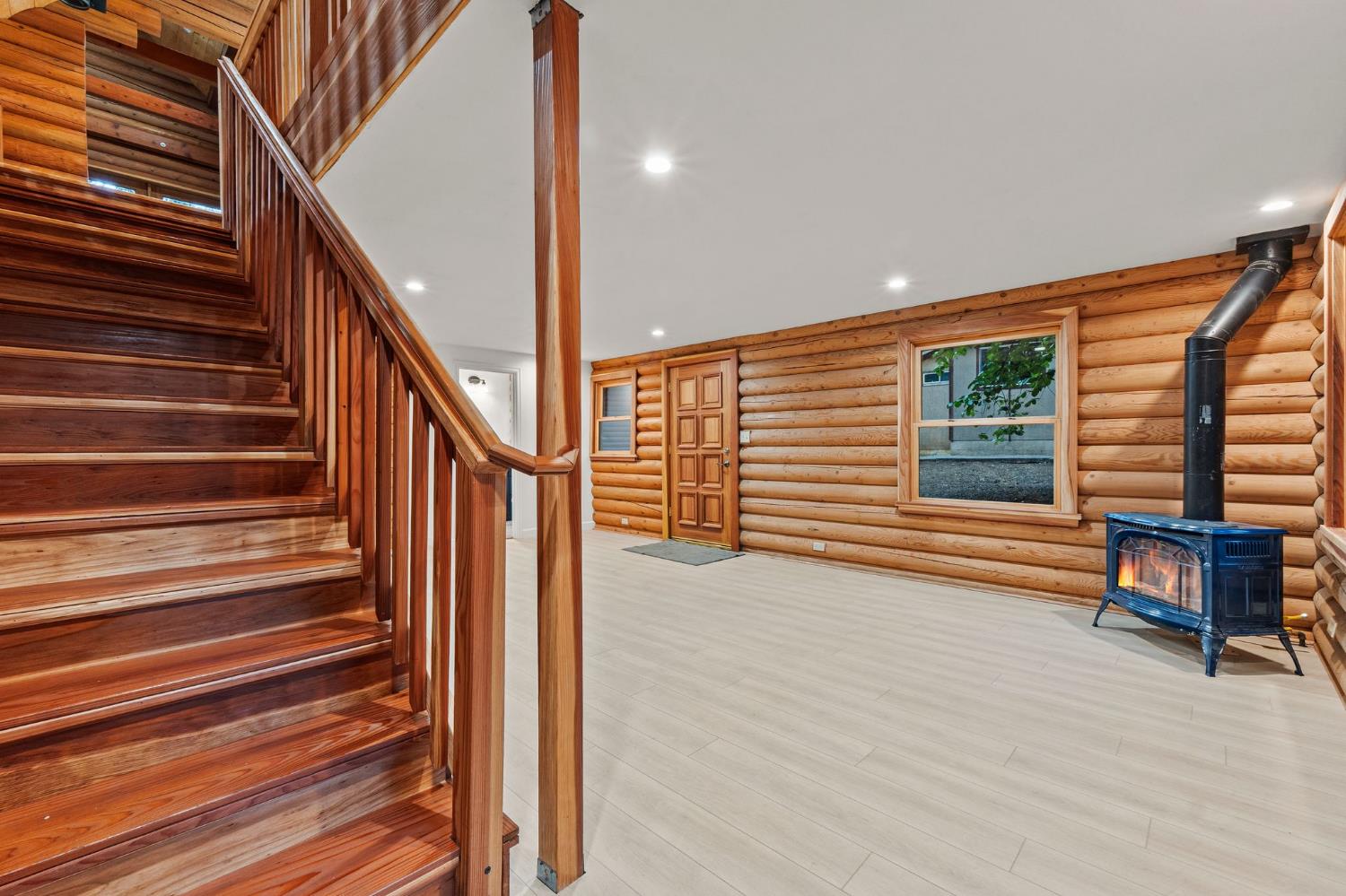 Detail Gallery Image 21 of 59 For 13792 Rockway Pl, Nevada City,  CA 95959 - 3 Beds | 3/1 Baths