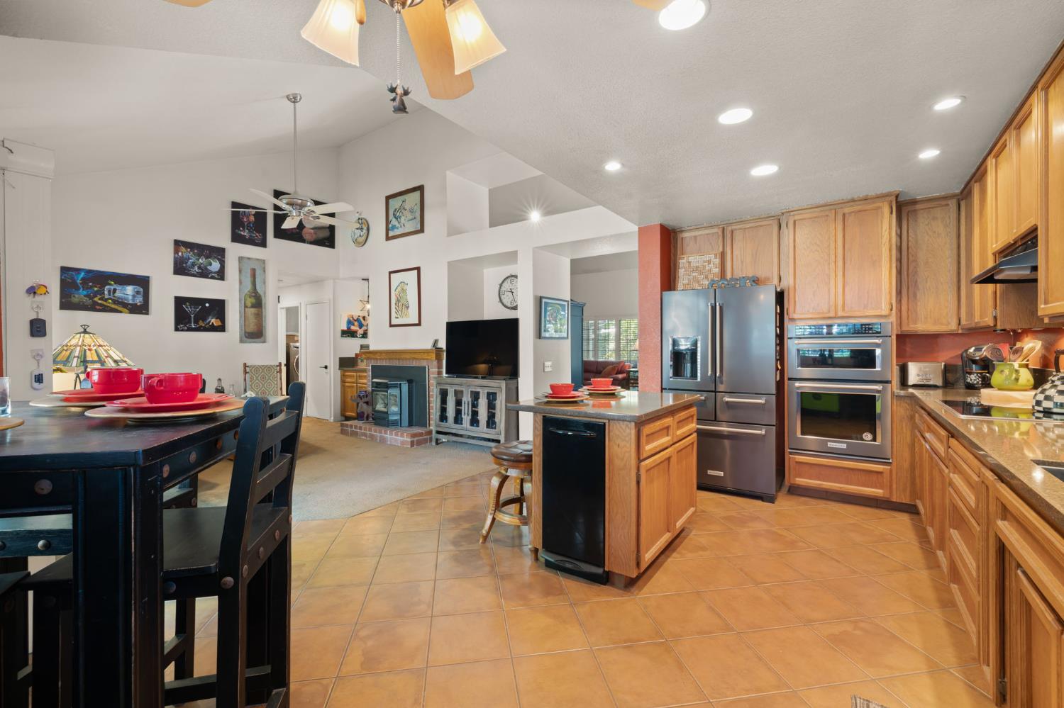 Detail Gallery Image 16 of 53 For 100 Boxler Ct, Folsom,  CA 95630 - 3 Beds | 2 Baths