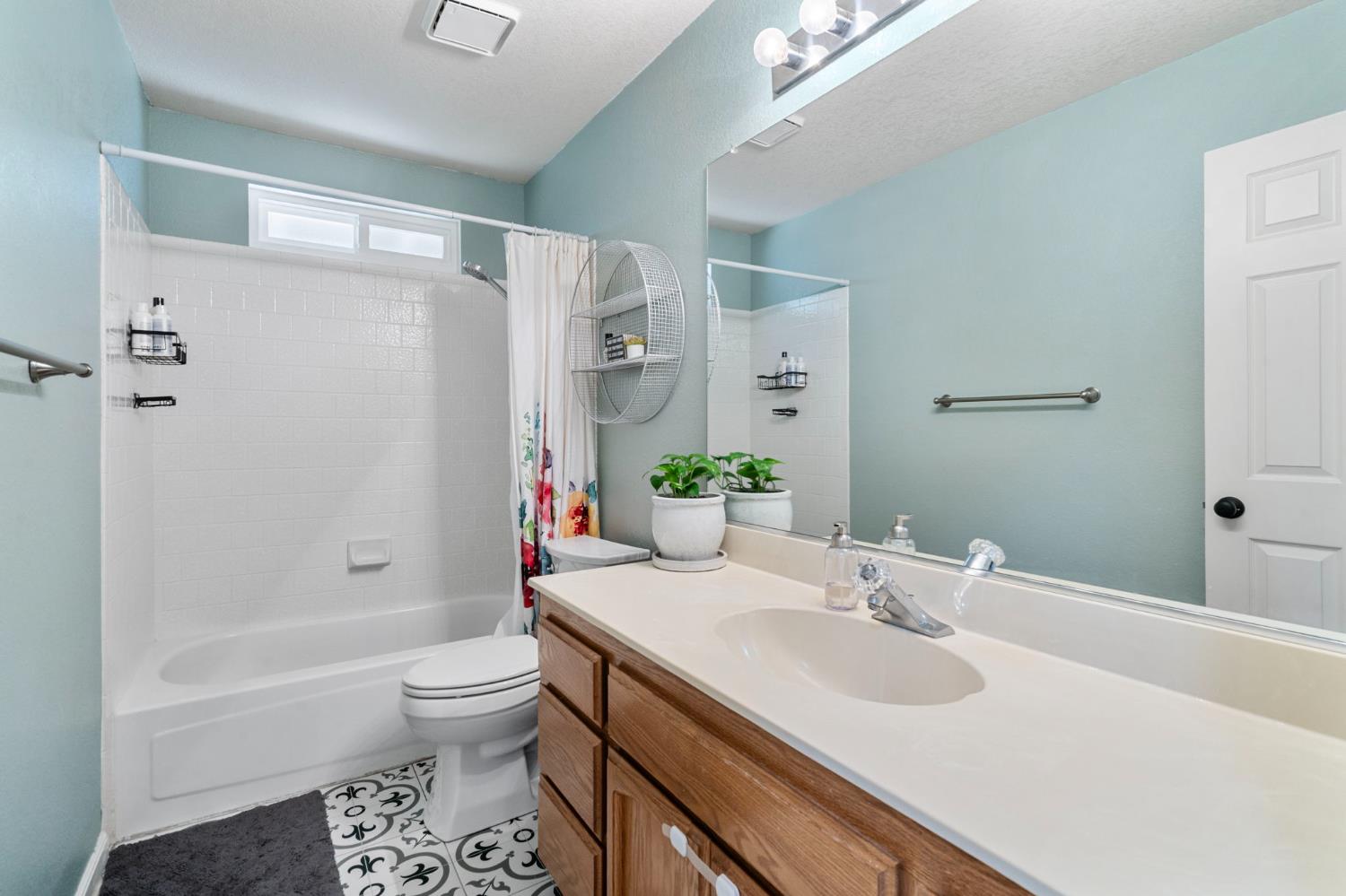 Detail Gallery Image 26 of 38 For 672 Pestana Dr, Galt,  CA 95632 - 3 Beds | 2 Baths