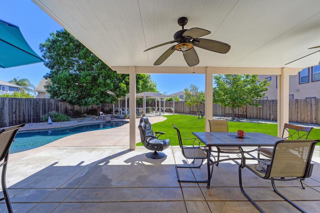 Detail Gallery Image 45 of 71 For 10317 Moura Ct, Elk Grove,  CA 95757 - 4 Beds | 2/1 Baths