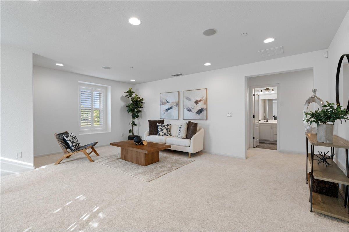 Detail Gallery Image 17 of 40 For 4065 Shorthorn Way, Roseville,  CA 95747 - 4 Beds | 3/1 Baths