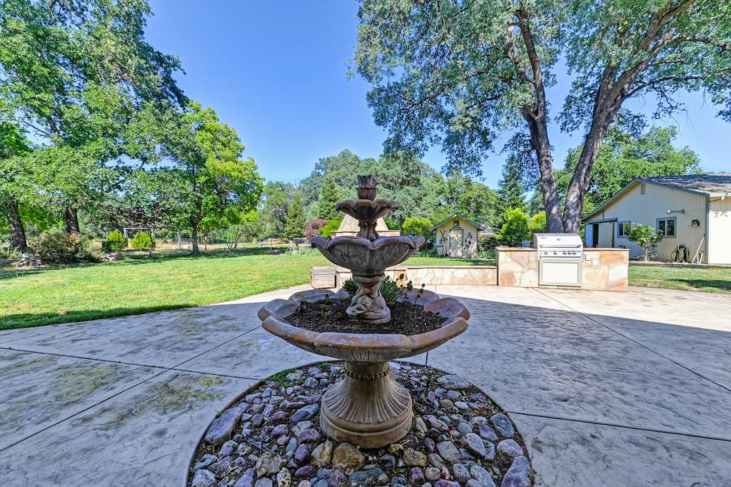 Detail Gallery Image 27 of 35 For 3443 Barker Rd, Loomis,  CA 95650 - 3 Beds | 2/1 Baths
