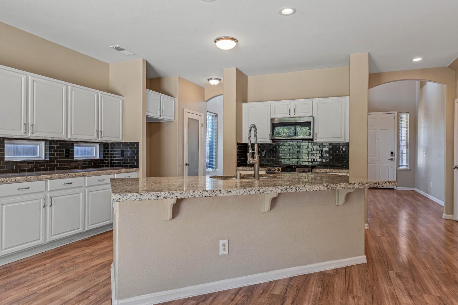 Detail Gallery Image 16 of 64 For 3913 Misty Ln, Modesto,  CA 95355 - 4 Beds | 3 Baths