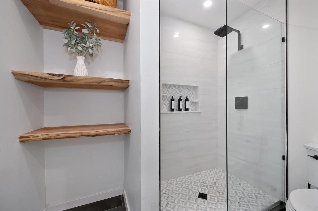Detail Gallery Image 33 of 68 For 17725 Lake Forest Dr, Penn Valley,  CA 95946 - 3 Beds | 2 Baths