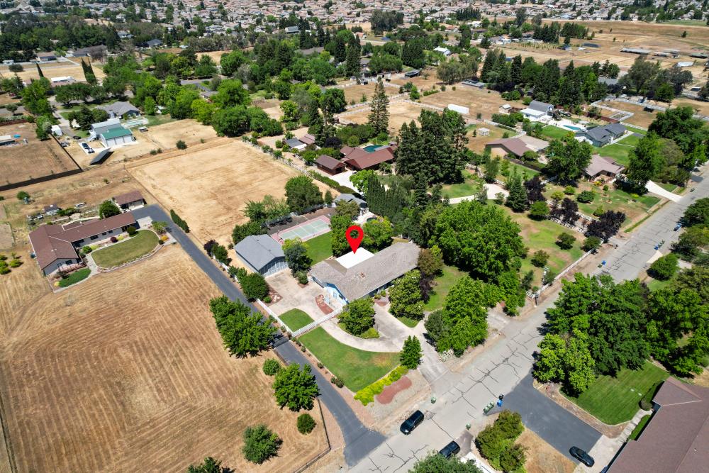 Detail Gallery Image 3 of 69 For 8744 Rubia Dr, Elk Grove,  CA 95624 - 3 Beds | 2/1 Baths