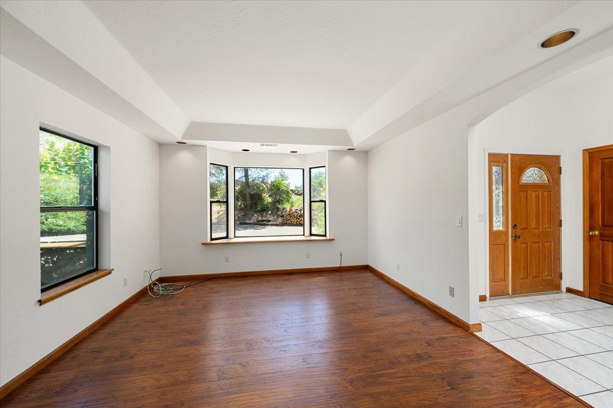 Detail Gallery Image 10 of 73 For 5116 Pondorex Rd, Auburn,  CA 95602 - 4 Beds | 3/1 Baths