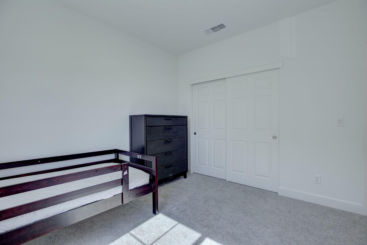 Detail Gallery Image 28 of 50 For 1216 Fence Post Way, Roseville,  CA 95747 - 4 Beds | 4 Baths