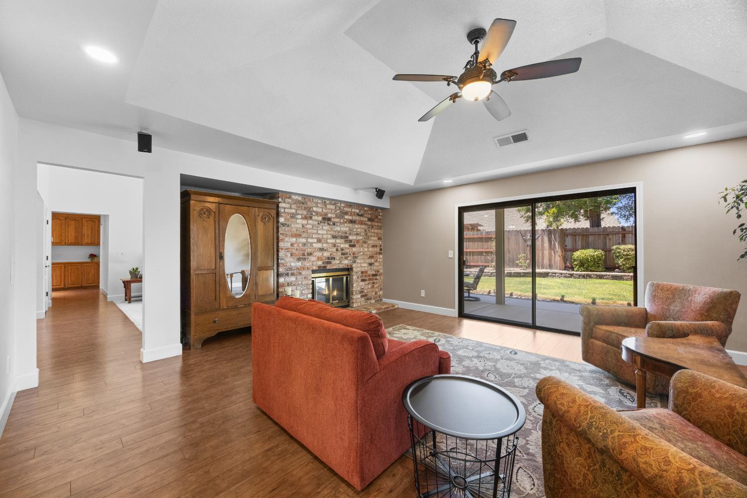 Detail Gallery Image 17 of 72 For 503 Hogan Ct, Roseville,  CA 95678 - 4 Beds | 3 Baths