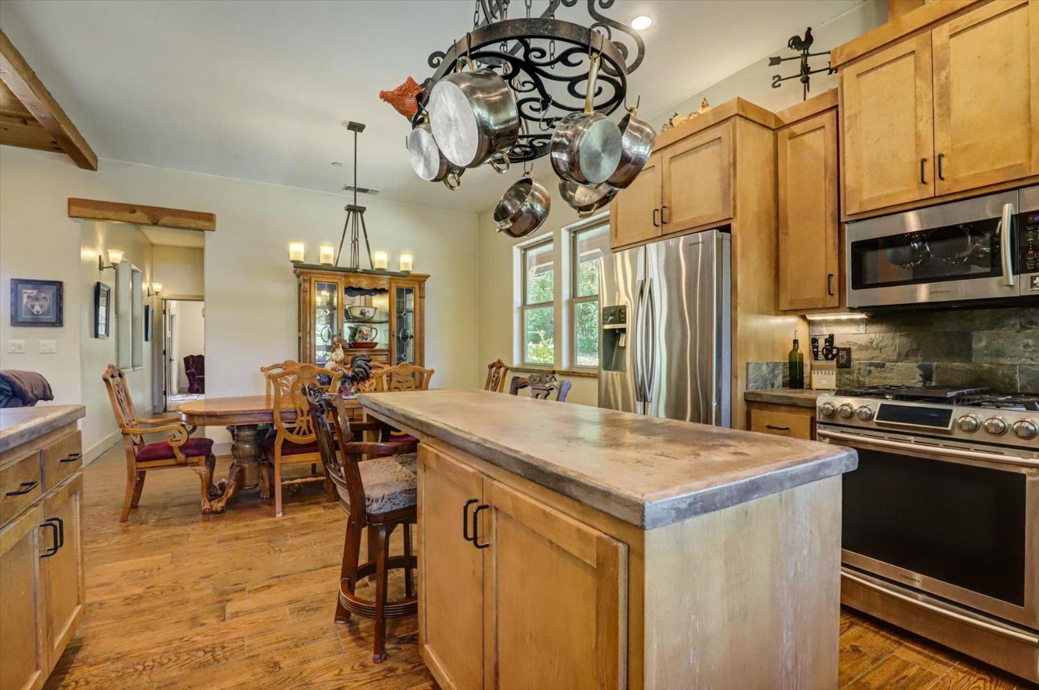 Detail Gallery Image 17 of 97 For 17620 Red Ball Cir, Grass Valley,  CA 95949 - 2 Beds | 2 Baths