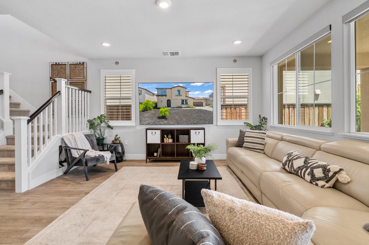 Detail Gallery Image 16 of 57 For 344 W Hopkins Ct, Mountain House,  CA 95391 - 4 Beds | 3 Baths