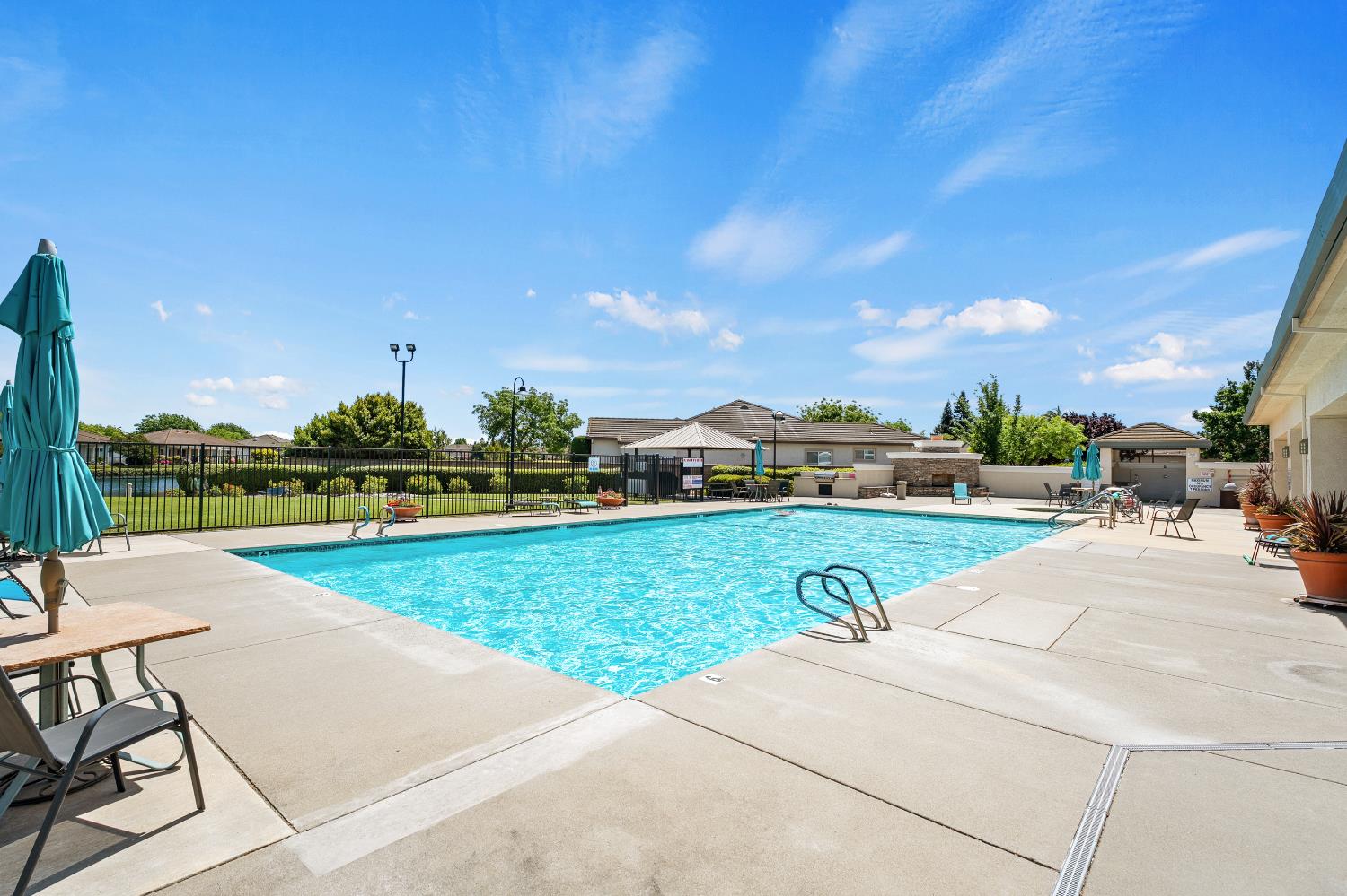 Detail Gallery Image 61 of 65 For 9501 Misty Cove Ln, Elk Grove,  CA 95758 - 2 Beds | 2 Baths