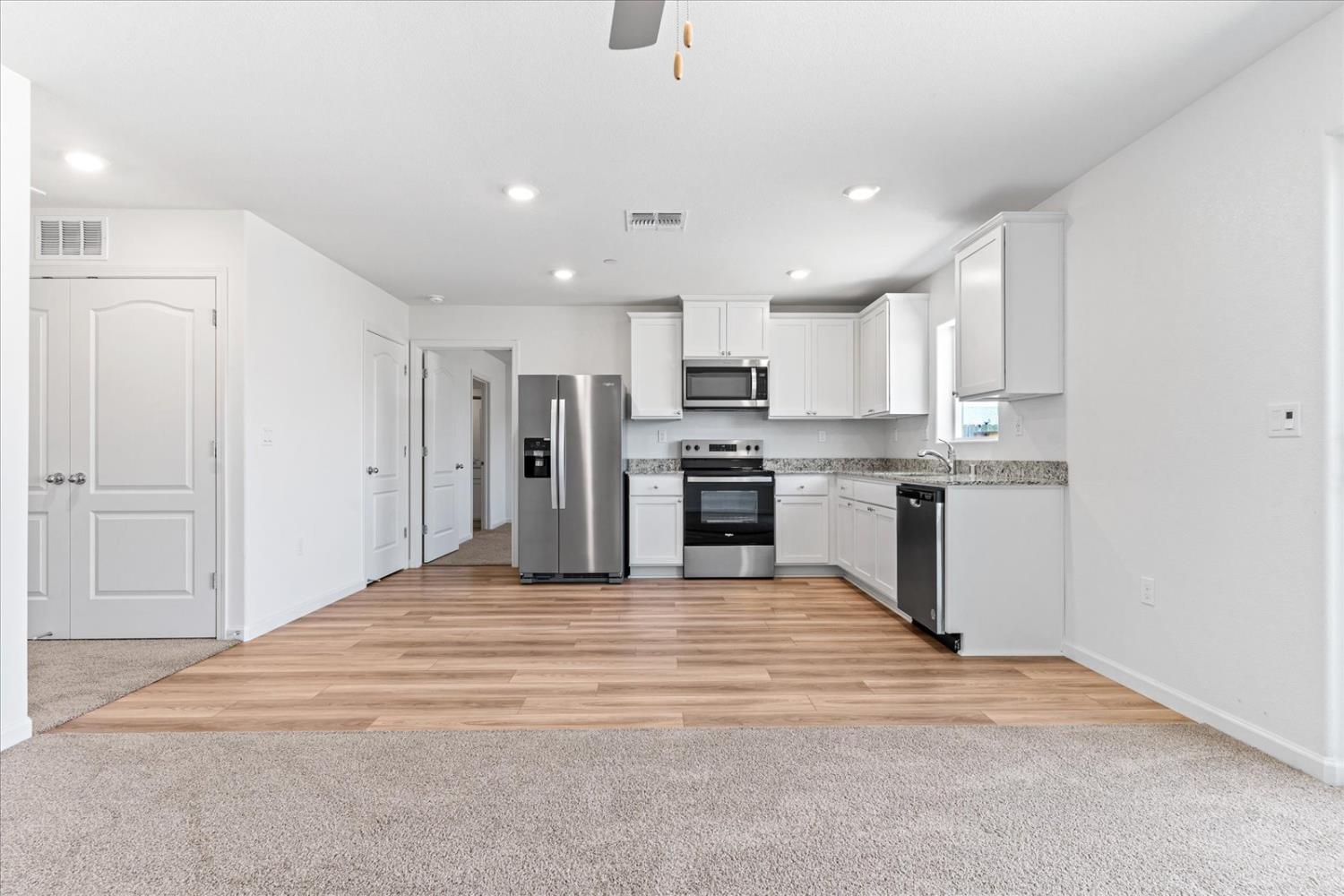 Detail Gallery Image 10 of 35 For 2193 Mickelson Dr, Linda,  CA 95901 - 3 Beds | 2 Baths