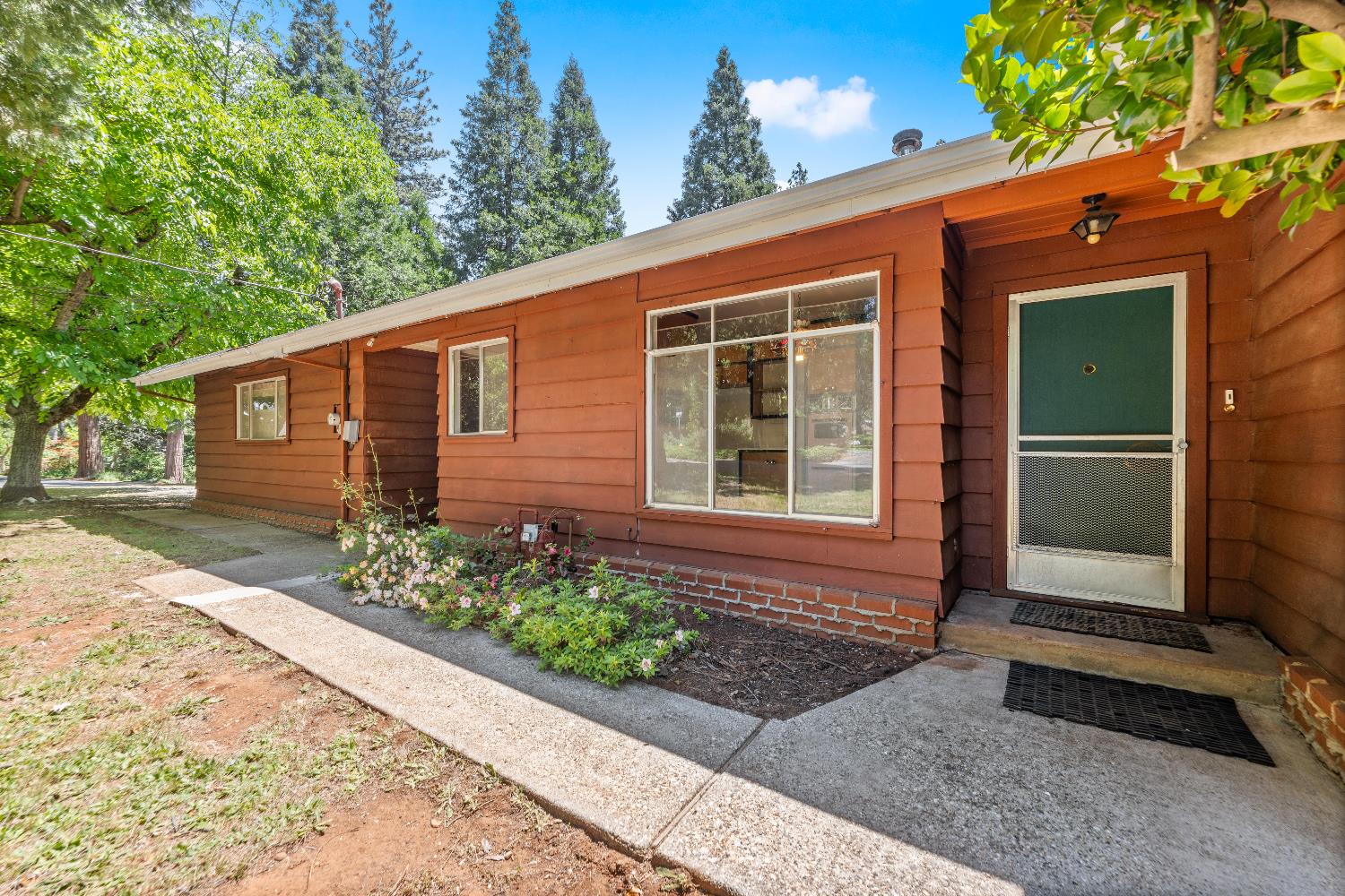 Detail Gallery Image 8 of 61 For 10899 Thomas Dr, Nevada City,  CA 95959 - 4 Beds | 2/1 Baths
