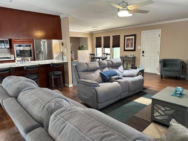 Detail Gallery Image 14 of 49 For 4523 Jan Dr, Carmichael,  CA 95608 - 3 Beds | 2 Baths