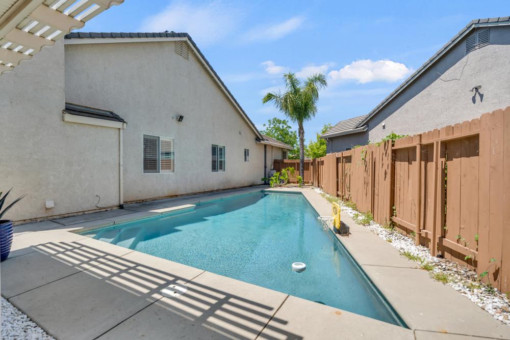 Detail Gallery Image 35 of 47 For 9145 Greendale Ct, Elk Grove,  CA 95758 - 4 Beds | 2 Baths
