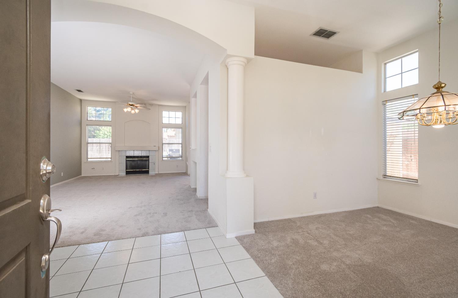 Detail Gallery Image 8 of 48 For 9051 Allenford Pl, Elk Grove,  CA 95624 - 3 Beds | 2 Baths