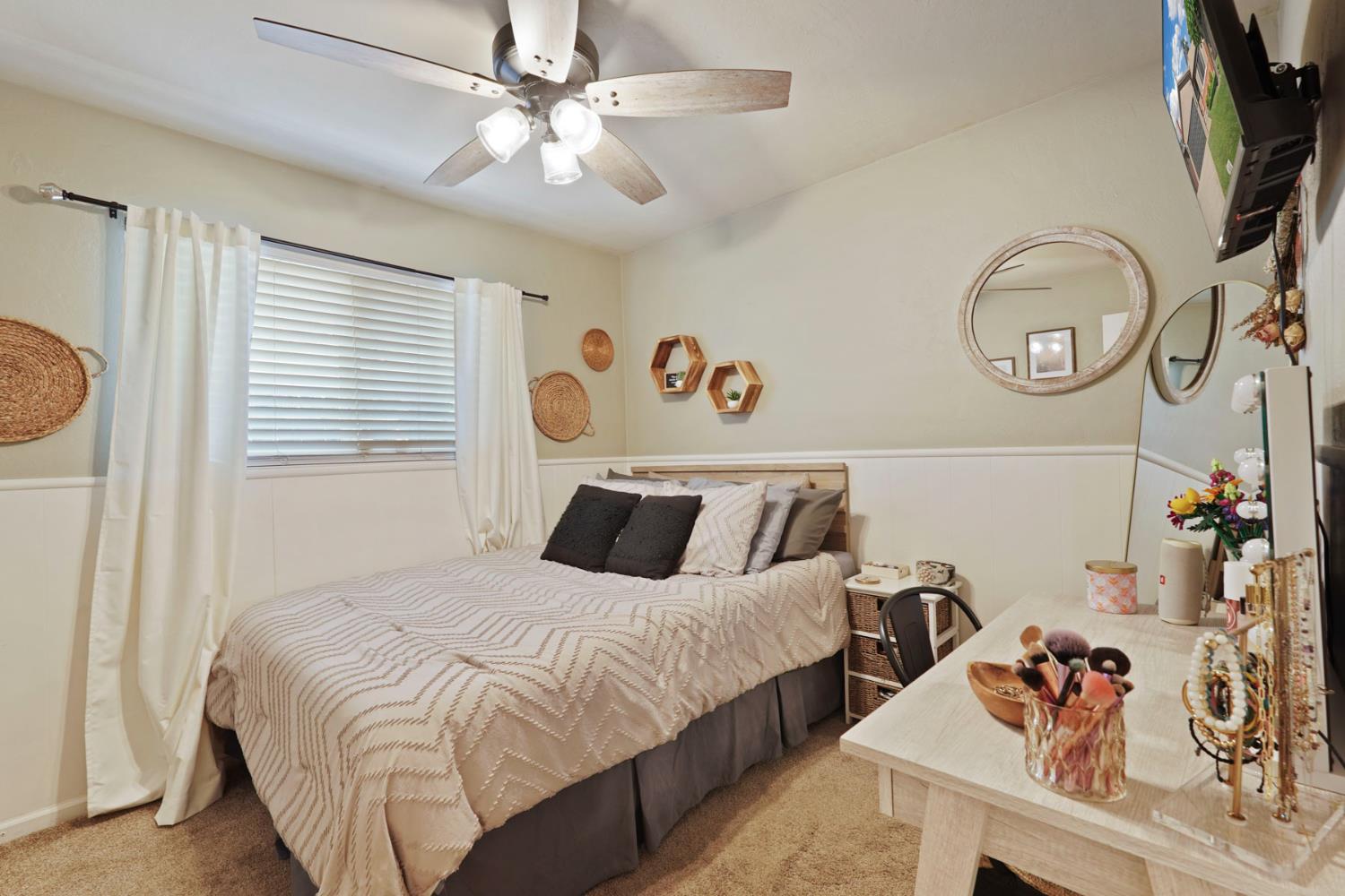 Detail Gallery Image 20 of 39 For 60 N Pacific Ave, Lodi,  CA 95242 - 3 Beds | 2 Baths