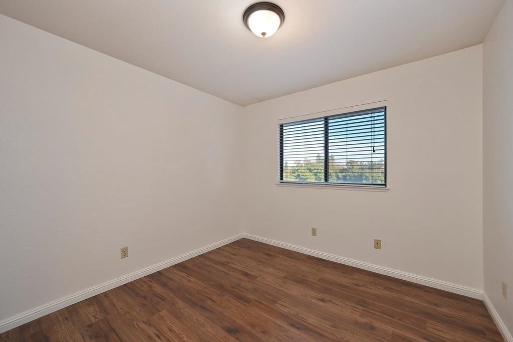 Detail Gallery Image 26 of 32 For 1357 Sun Tree Dr, Roseville,  CA 95661 - 5 Beds | 3 Baths