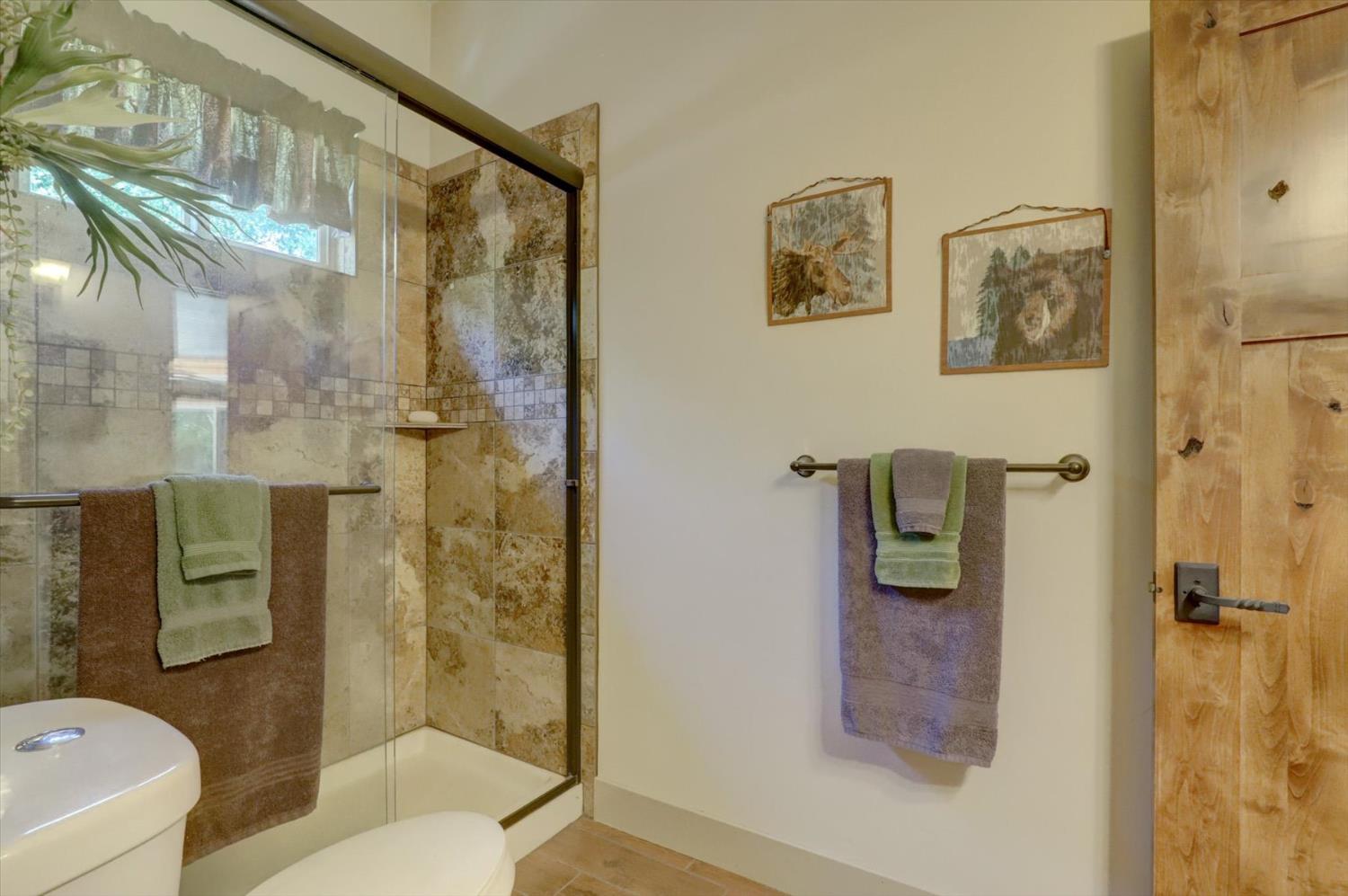 Detail Gallery Image 35 of 97 For 17620 Red Ball Cir, Grass Valley,  CA 95949 - 2 Beds | 2 Baths