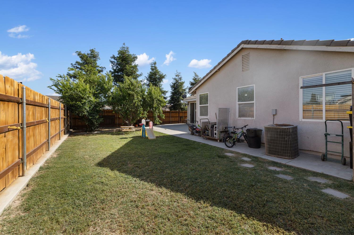 Detail Gallery Image 23 of 25 For 2081 Tangerine Ave, Madera,  CA 93637 - 3 Beds | 2 Baths