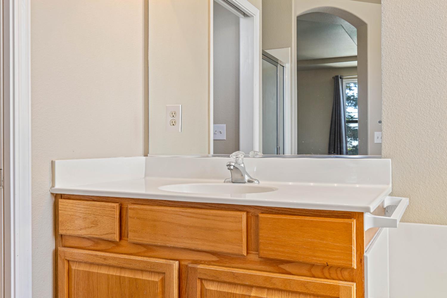 Detail Gallery Image 32 of 64 For 3913 Misty Ln, Modesto,  CA 95355 - 4 Beds | 3 Baths