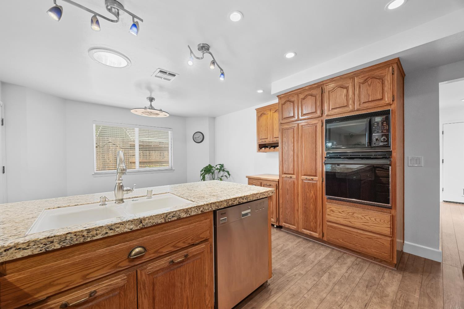 Detail Gallery Image 24 of 72 For 503 Hogan Ct, Roseville,  CA 95678 - 4 Beds | 3 Baths