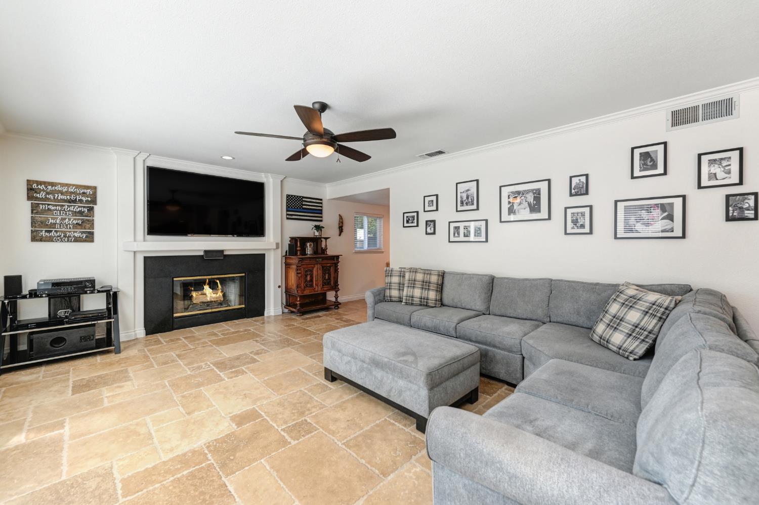 Detail Gallery Image 17 of 43 For 5313 Thunder Ridge Cir, Rocklin,  CA 95765 - 4 Beds | 3 Baths