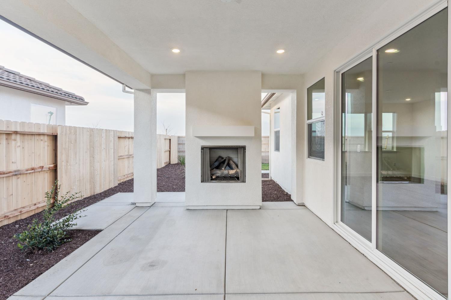 Detail Gallery Image 28 of 31 For 5210 Peace Lily Ln, Roseville,  CA 95747 - 3 Beds | 3 Baths