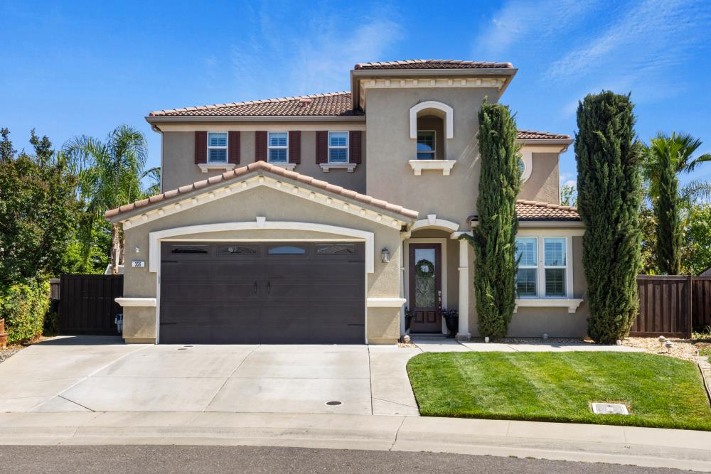 Detail Gallery Image 1 of 67 For 356 Bramble Ct, Roseville,  CA 95747 - 4 Beds | 3 Baths