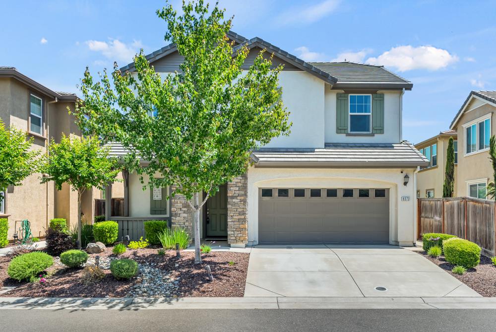 Detail Gallery Image 1 of 56 For 8373 Bronx Way, Sacramento,  CA 95829 - 3 Beds | 2/1 Baths