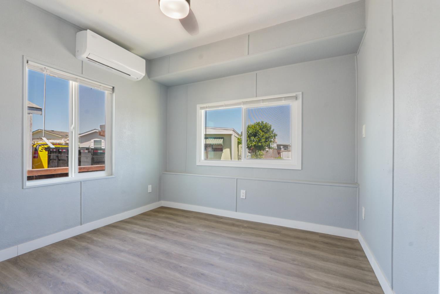 Detail Gallery Image 8 of 30 For 555 Moffat Blvd 14, Manteca,  CA 95336 - 3 Beds | 2 Baths