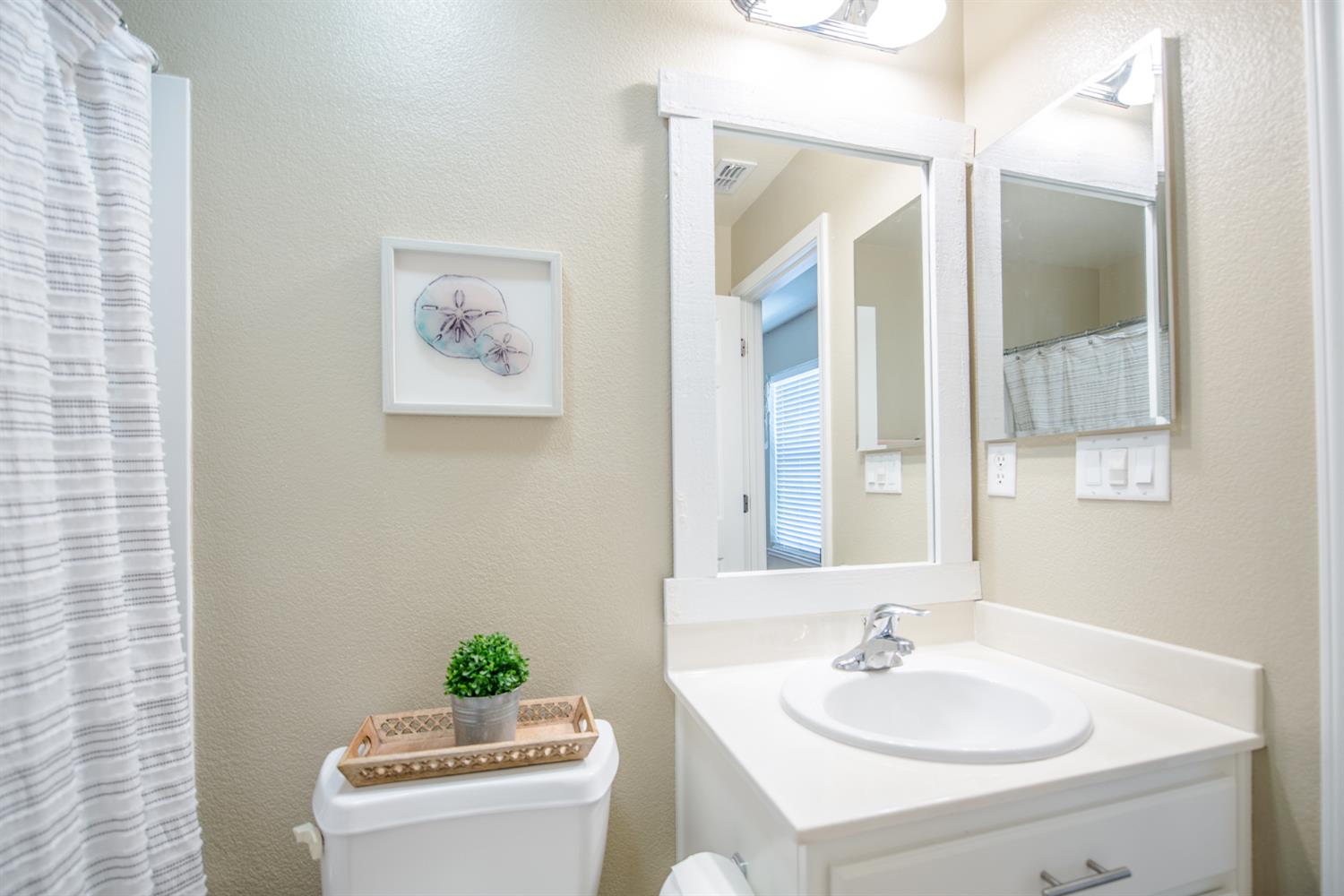 Detail Gallery Image 32 of 38 For 2363 Ackley Pl, Woodland,  CA 95776 - 5 Beds | 4 Baths