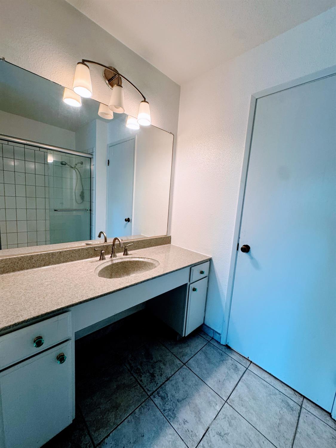 Photo #25: 225066822 Listing: Photo #25