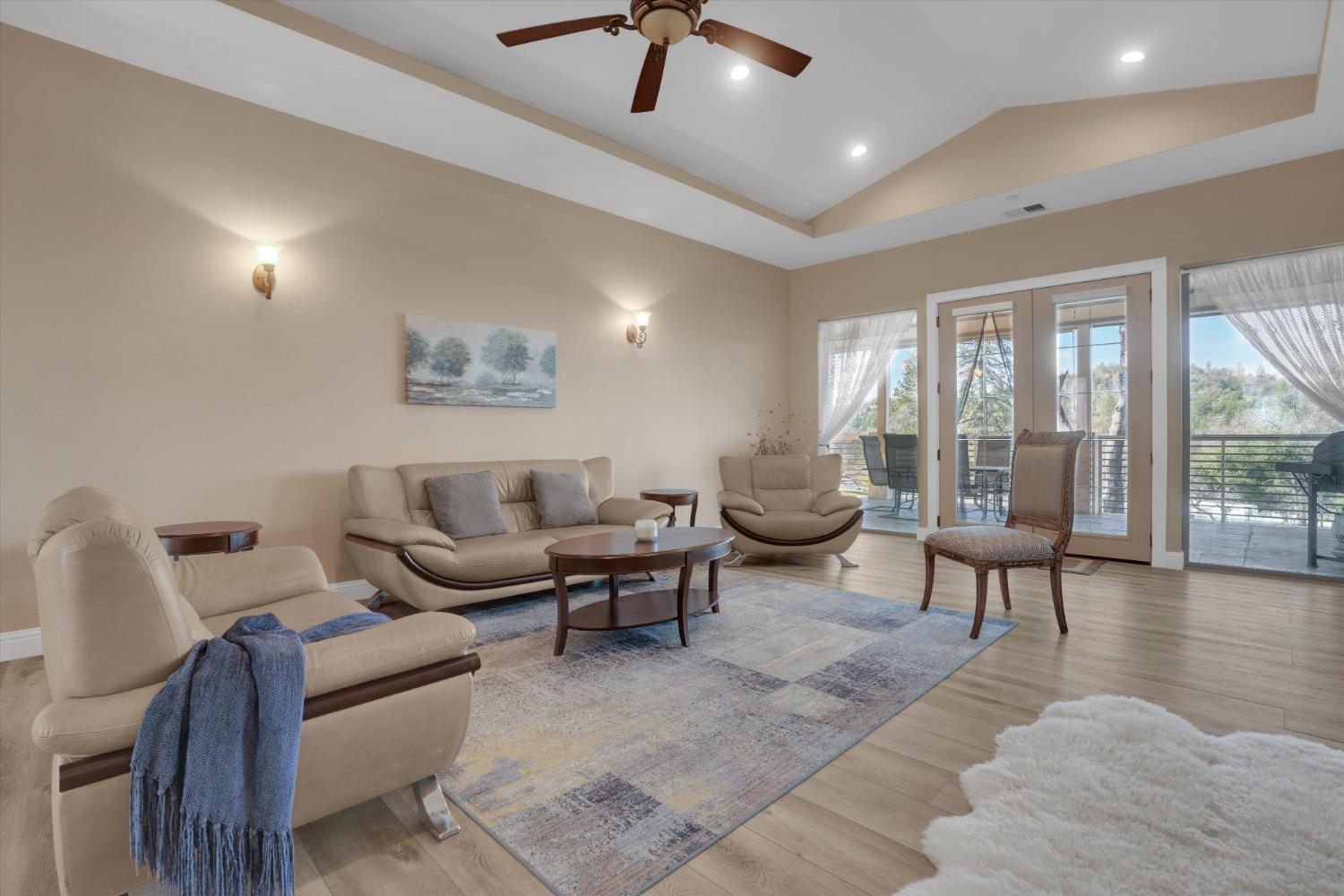 Oak Grove Circle, Groveland, California image 10