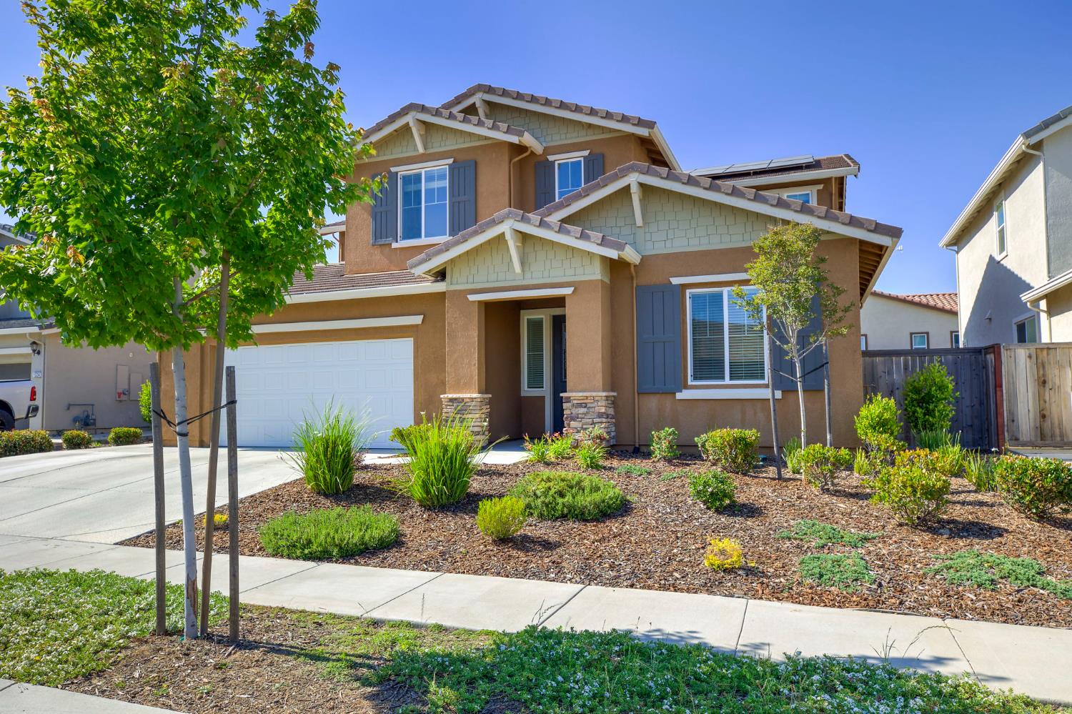 Detail Gallery Image 2 of 50 For 1216 Fence Post Way, Roseville,  CA 95747 - 4 Beds | 4 Baths